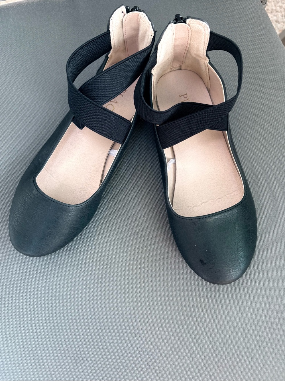 Children’s Place Girls Black Cross Strap Ballet Flats, Youth Size 1